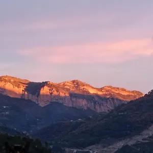 https://villa-agriturismo-vecchio-frantoio.hotelitalianriviera.com